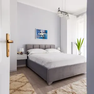 https://apt-viewpoint-central.hotels-in-tirana.com